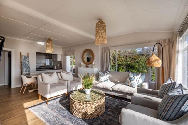 19 Hill Street * Plettenberg Bay